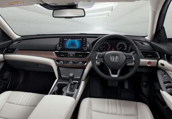 Honda Accord - Image 11